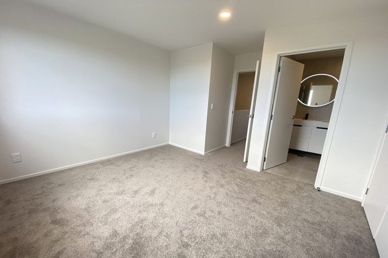 Photo of property in 6/36 Edmonton Road, Henderson, Auckland, 0612