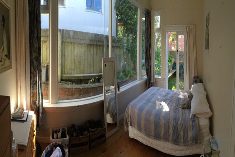 Photo of property in 1/17 Clifton Terrace, Kelburn, Wellington, 6012