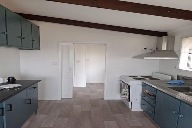 Photo of property in 2/8 Ambury Road, Mangere Bridge, Auckland, 2022