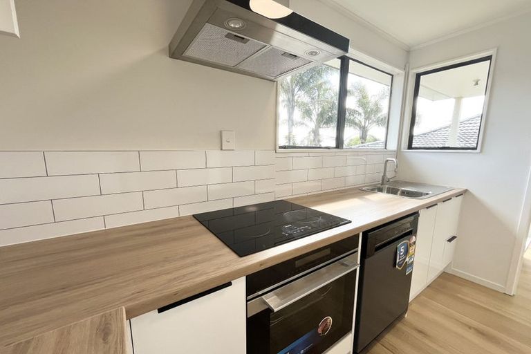 Photo of property in 87 Keegan Drive, Massey, Auckland, 0614