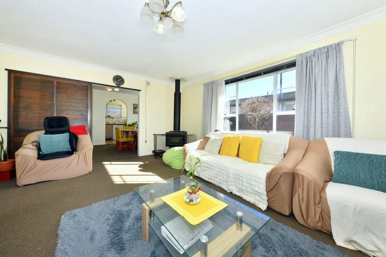 Photo of property in 2/23c Craven Street, Sockburn, Christchurch, 8042