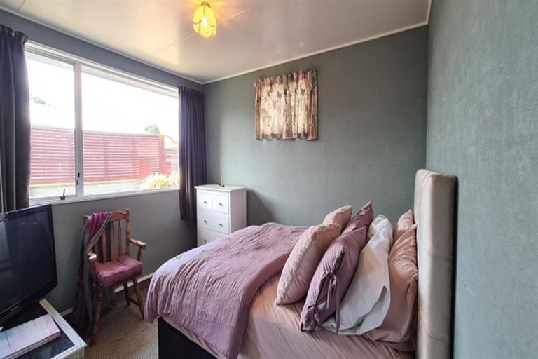 Photo of property in 23 Gilmour Place, Taradale, Napier, 4112