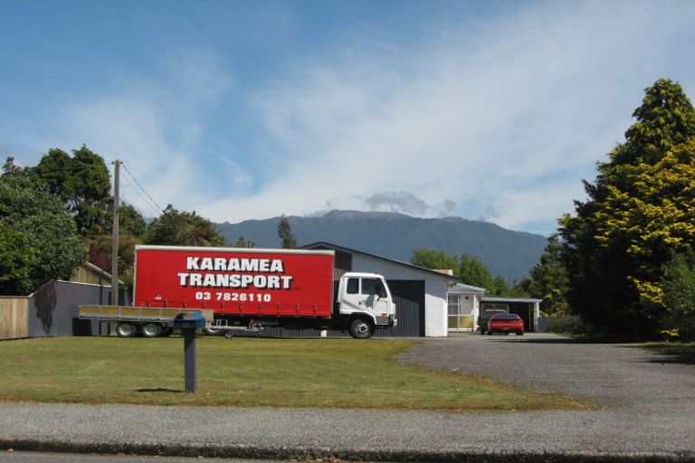 Photo of property in 32 Orowaiti Road, Westport, 7825