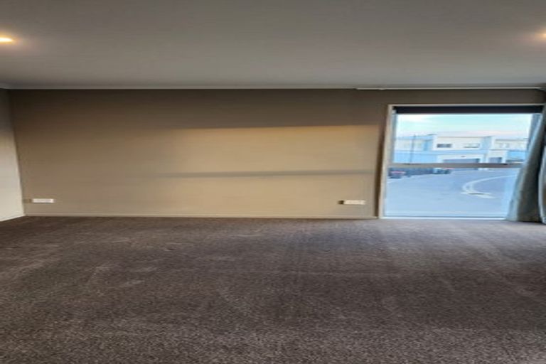 Photo of property in 12 William Dawson Crescent, Wigram, Christchurch, 8025