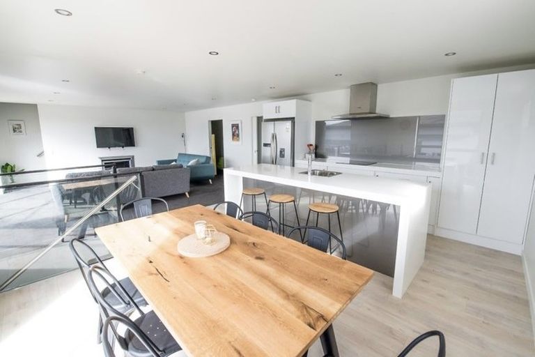 Photo of property in 11b Saint Peters Place, Queenstown, 9300