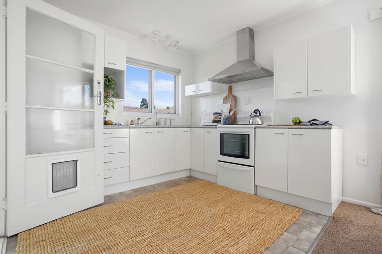 Photo of property in 28 Kowhai Street, Tuakau, 2121