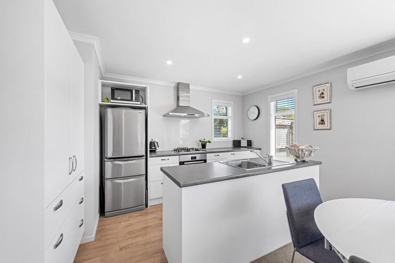 Photo of property in 336 Waiwhetu Road, Fairfield, Lower Hutt, 5011