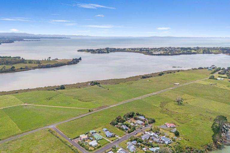 Photo of property in 21 Greenfield Road, Pollok, Waiuku, 2684