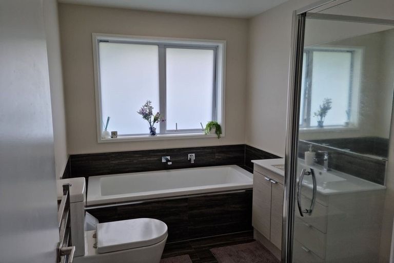 Photo of property in 37 Maka Lane, Halswell, Christchurch, 8025