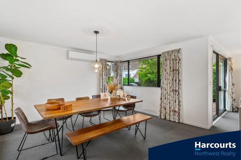 Photo of property in 169j Colwill Road, Massey, Auckland, 0614