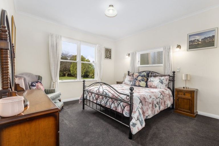 Photo of property in 154 Main Road, Levin, 5510