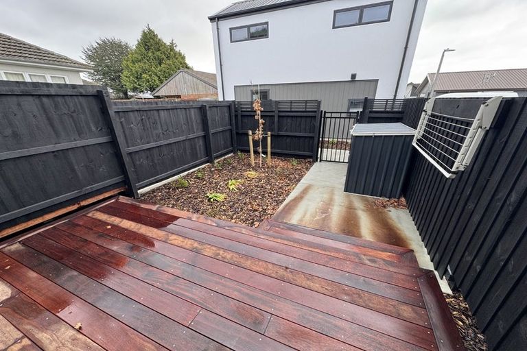 Photo of property in 2/2 Puna Street, Riccarton, Christchurch, 8041