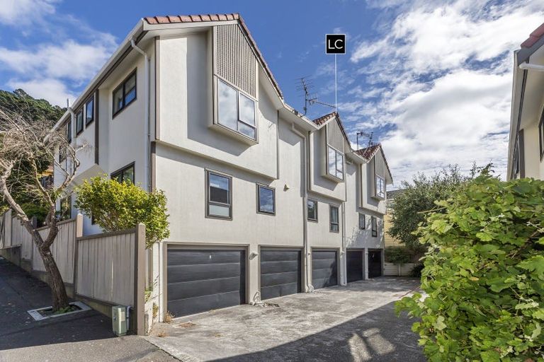 Photo of property in 2/2 Goring Street, Thorndon, Wellington, 6011