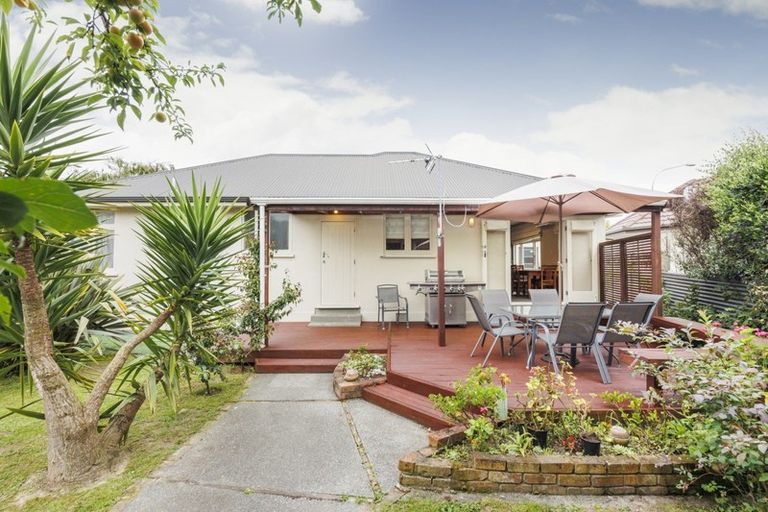Photo of property in 20 Franklin Avenue, Hokowhitu, Palmerston North, 4410