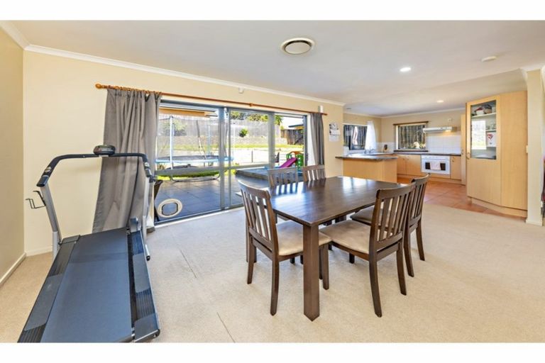 Photo of property in 15 Killeen Place, Flat Bush, Auckland, 2019