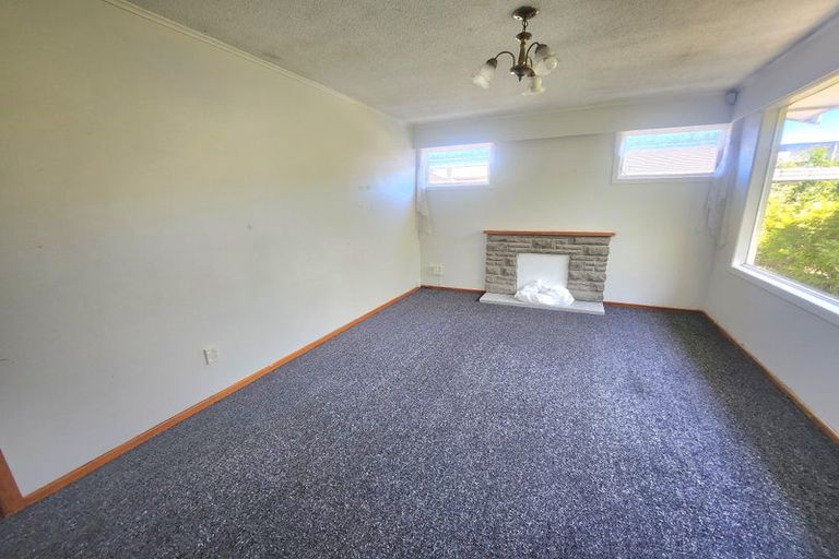 Photo of property in 105 Tidal Road, Mangere, Auckland, 2022
