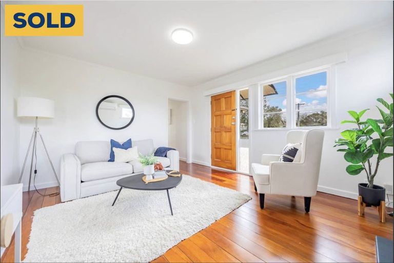 Photo of property in 30 Fruitvale Road, New Lynn, Auckland, 0600