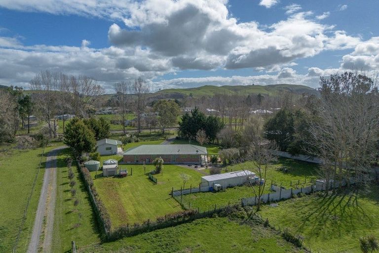 Photo of property in 8a Knorp Street, Otane, 4202