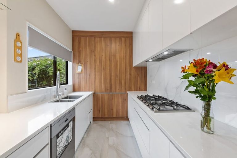 Photo of property in 5 Sapwood Crescent, Takanini, 2110