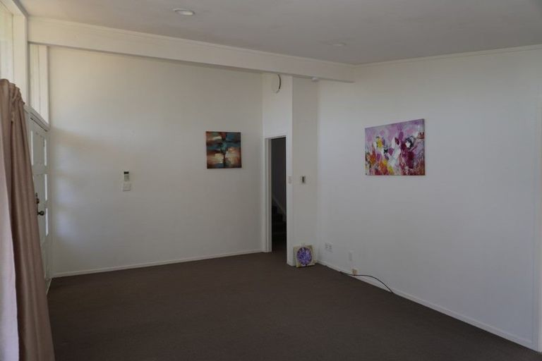 Photo of property in 6 Northwick Place, Hillcrest, Auckland, 0627