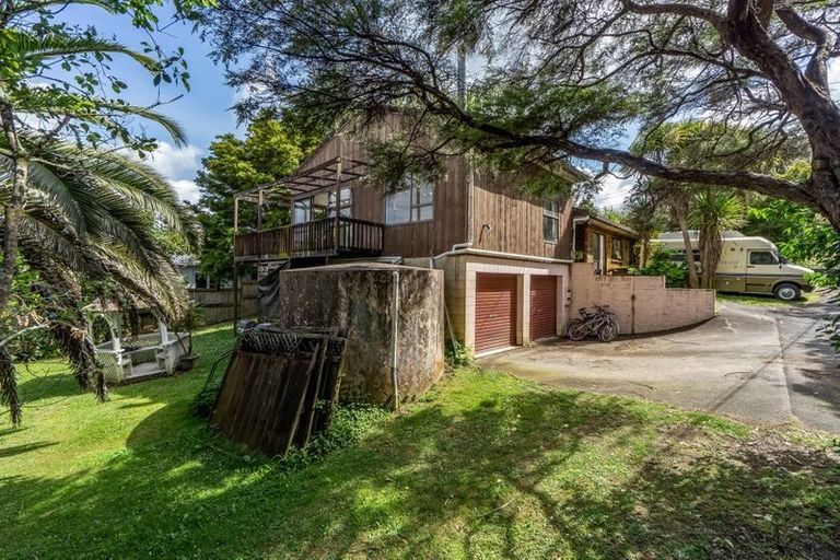Photo of property in 45 Tauhinu Road, Greenhithe, Auckland, 0632
