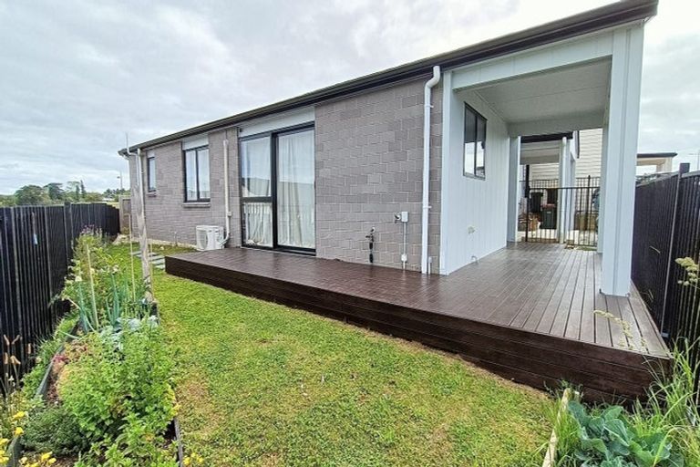 Photo of property in 4a Cronshaw Road, Karaka, Papakura, 2113
