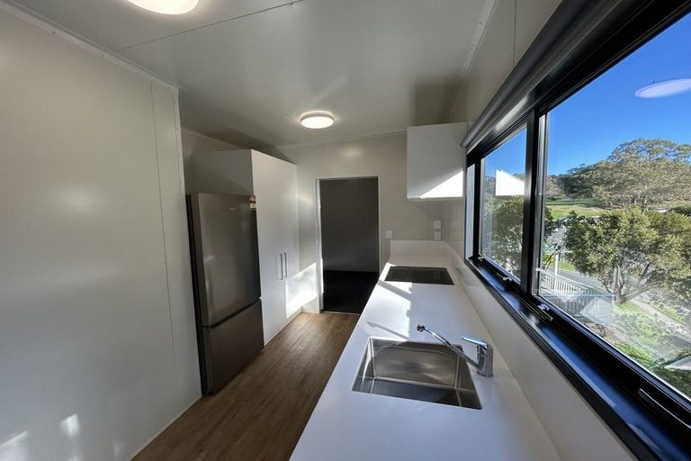 Photo of property in 33 Postgate Drive, Whitby, Porirua, 5024