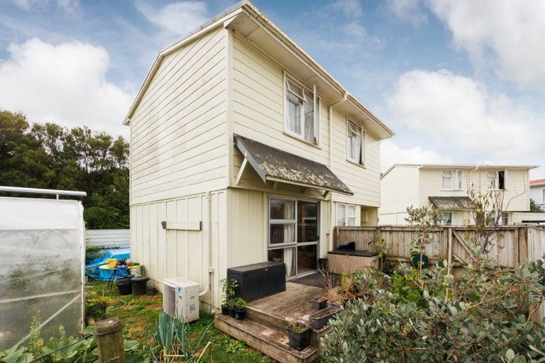 Photo of property in 5 Renfrew Place, Highbury, Palmerston North, 4412
