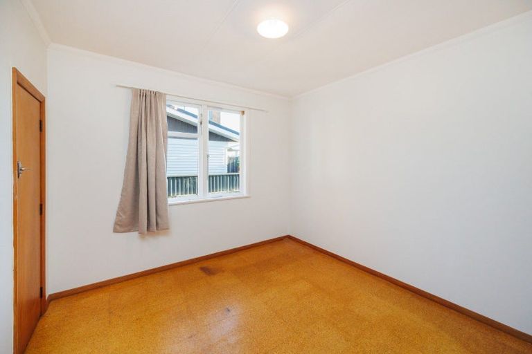 Photo of property in 26 Stephens Crescent, Highbury, Palmerston North, 4412