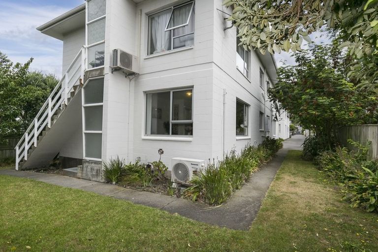 Photo of property in 69u7 Freyberg Street, Lyall Bay, Wellington, 6022