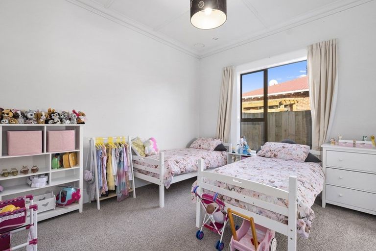Photo of property in 63a Royal Crescent, Saint Kilda, Dunedin, 9012