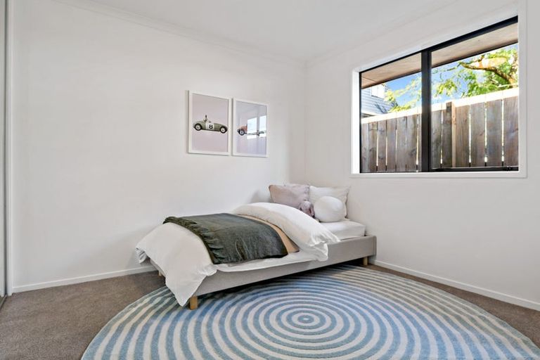 Photo of property in 113a Titirangi Road, New Lynn, Auckland, 0600