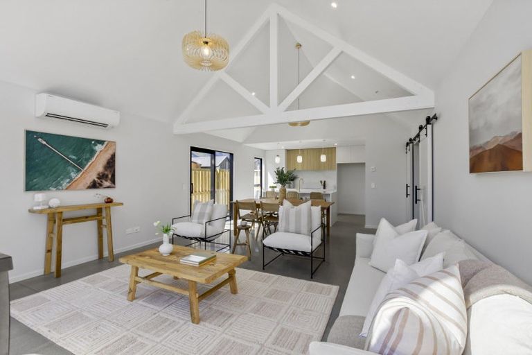 Photo of property in 21 Waterfowl Road, Jacks Point, Queenstown, 9371
