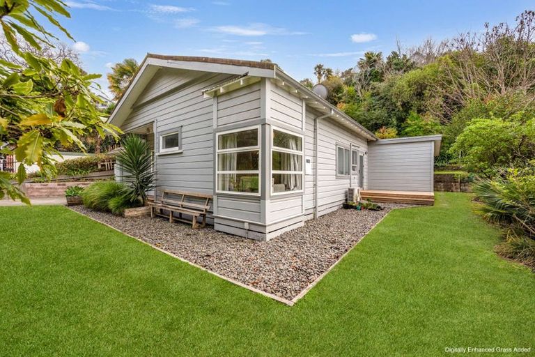 Photo of property in 30 Coote Road, Bluff Hill, Napier, 4110