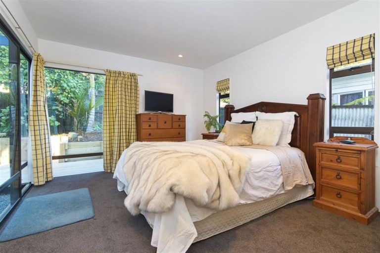 Photo of property in 2/12 Matatea Avenue, Pukekohe, 2120