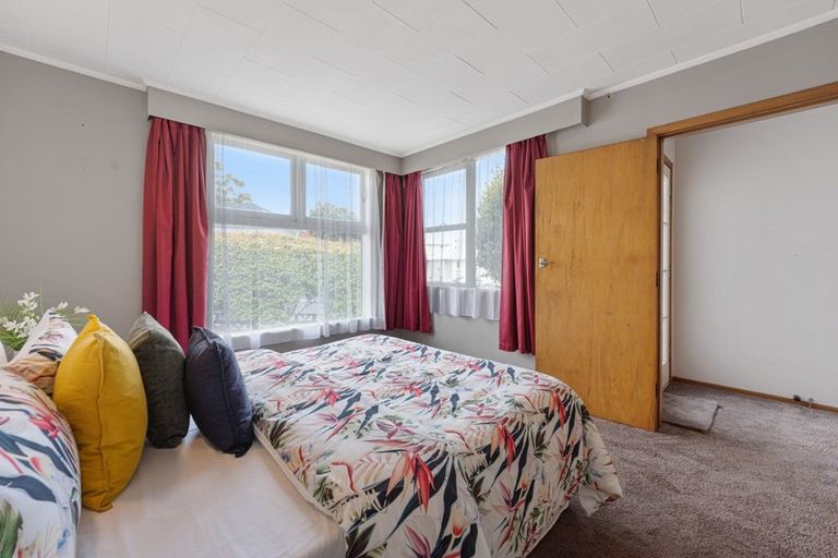 Photo of property in 3 Paynters Avenue, Strandon, New Plymouth, 4312