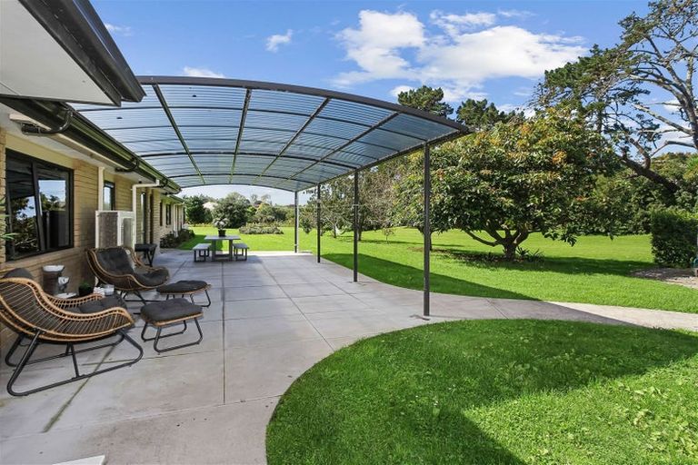 Photo of property in 8 Millbrook Drive, Waiuku, 2683