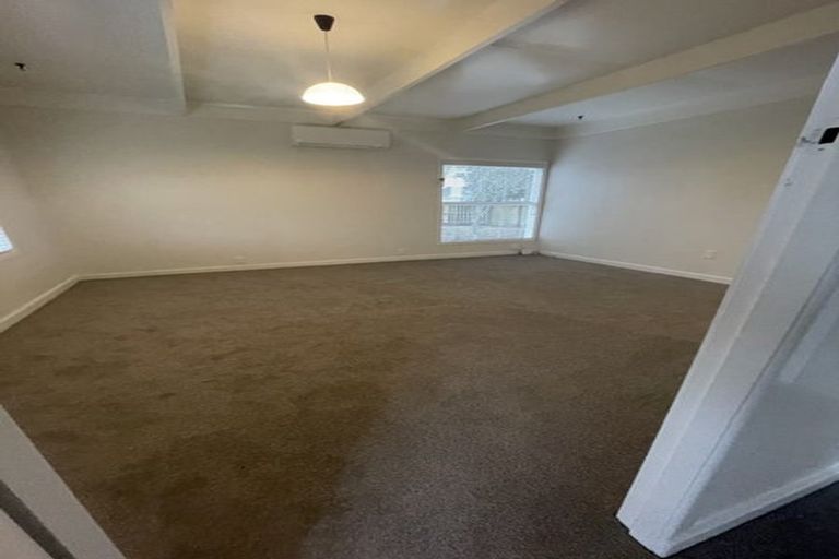 Photo of property in 169 Te Atatu Road, Te Atatu South, Auckland, 0610