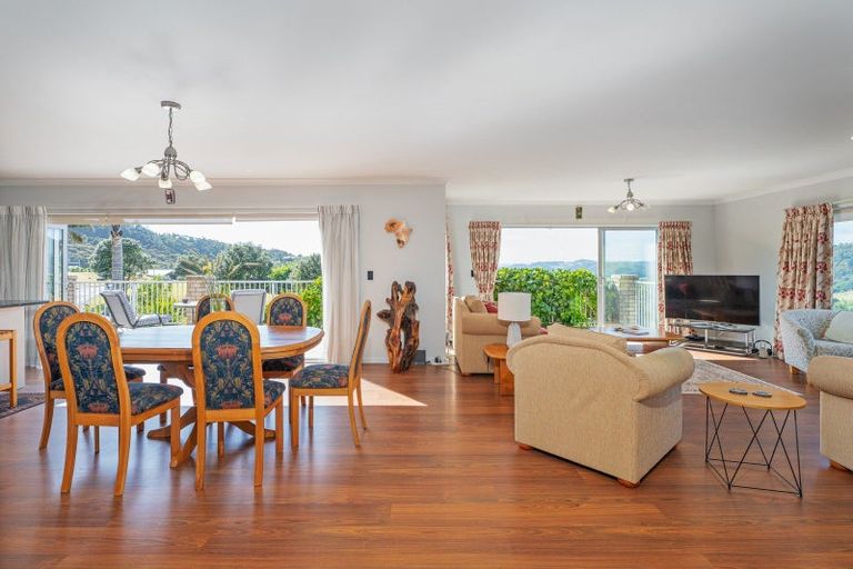 Photo of property in 16 Ohuka Place, Whitianga, 3510