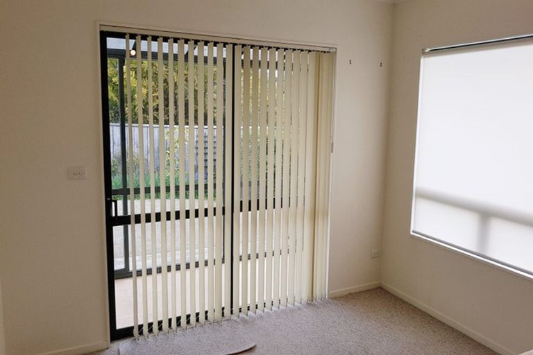 Photo of property in 46u2 Burgess Road, Johnsonville, Wellington, 6037