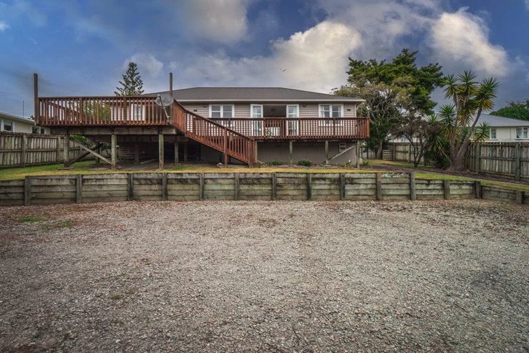 Photo of property in 17 Boswell Street, Kawakawa, 0210