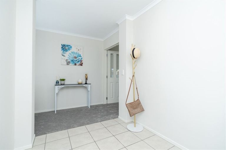 Photo of property in 10 Tarrango Way, Rototuna, Hamilton, 3210