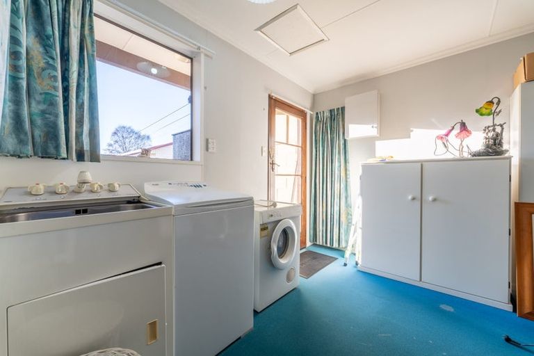 Photo of property in 6 Bond Street, Waimate, 7924