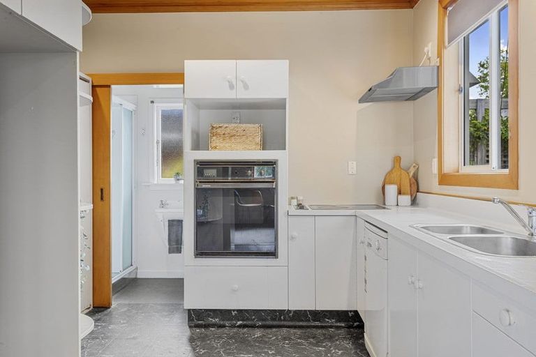Photo of property in 56 Wroxton Terrace, Merivale, Christchurch, 8014