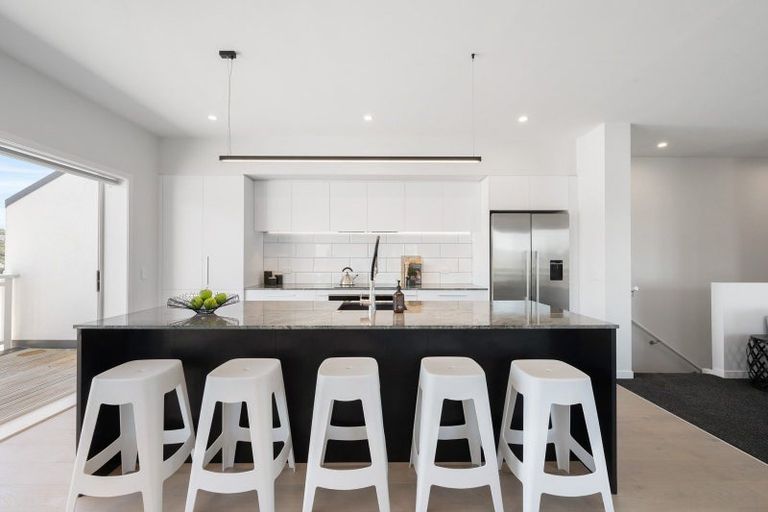 Photo of property in 74u5 Jubilee Road, Khandallah, Wellington, 6035