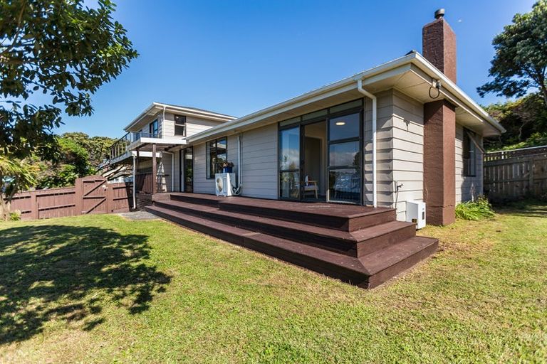 Photo of property in 2 Te Pene Avenue, Titahi Bay, Porirua, 5022