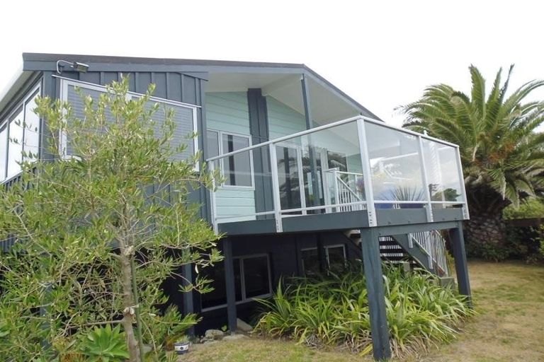 Photo of property in 112 Manly Street, Paraparaumu Beach, Paraparaumu, 5032