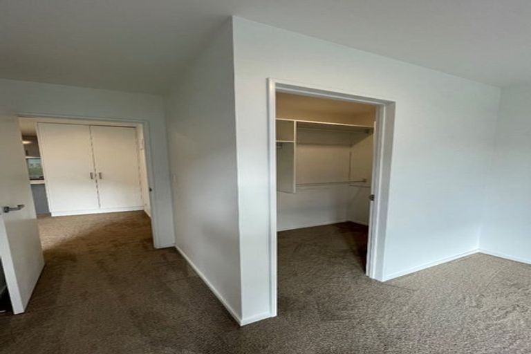Photo of property in Apollo Apartments, 201/46 Rosedale Road, Rosedale, Auckland, 0632