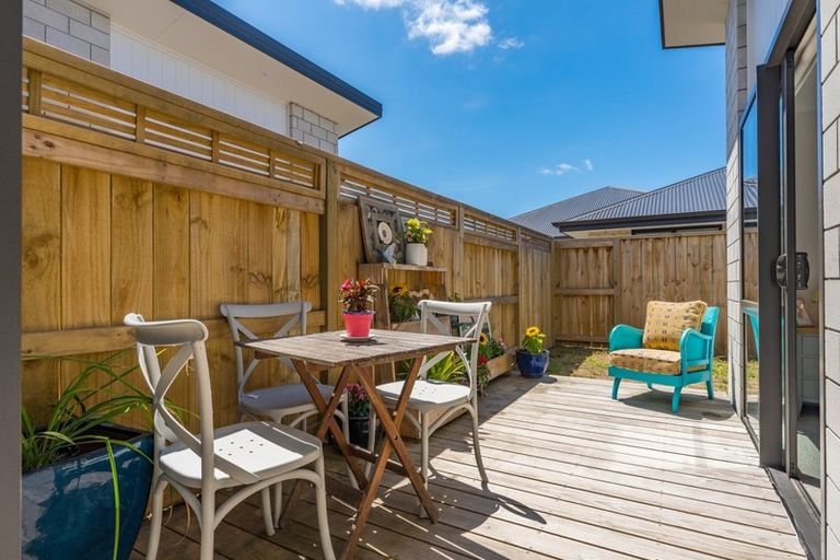 Photo of property in 16a Tamapahore Boulevard, Papamoa Beach, Papamoa, 3118