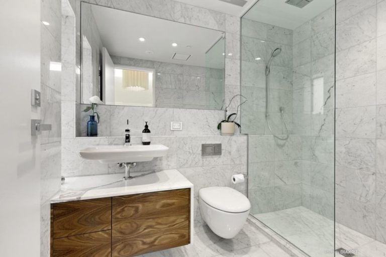 Photo of property in 150u5 Oriental Parade, Oriental Bay, Wellington, 6011